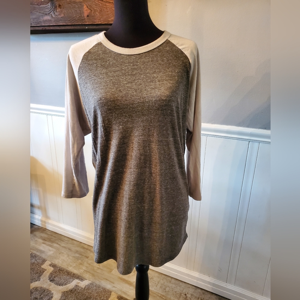 LuLaRoe Baseball Tee - Size XL